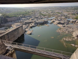 Water crisis: Before the monsoon, barely 30 per cent of the water available for use in the state's reservoirs survived, Critical situation in North Gujarat