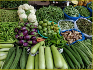 Vegetable prices rise due to heavy rains : Housewives' budgets are disrupted, The prices of guar, okra, tindola reached 80 to 100