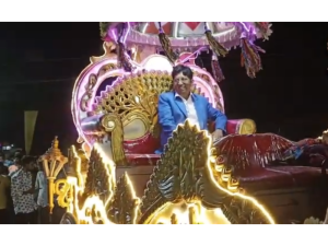 Mr. Rahul Shukla, Owner of S.S. White Company was given a grand welcome by the employees