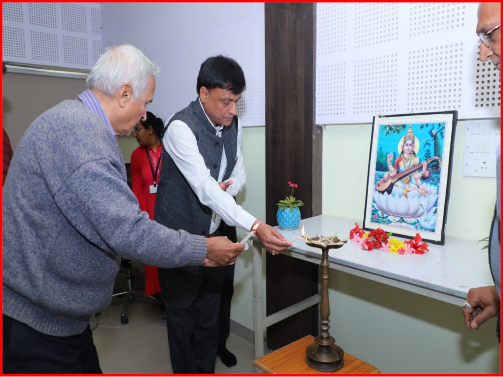 જિલ્લા ચૂંટણી અધિકારી અને કલેકટર કે.સી.સંપટના અધ્યક્ષસ્થાને સી.યુ.શાહ યુનિવર્સિટી ખાતે 13મા રાષ્ટ્રીય મતદાતા દિવસની ઉજવણી કરાઈ