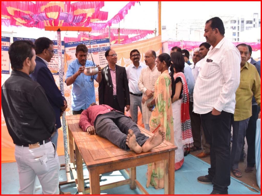 સુરેન્દ્રનગર ખાતે "હર દિન હર ઘર આયુર્વેદ" અભિયાન અંતર્ગત આયોજિત "આયુષ મેળો"નો 3500થી વધુ લોકોએ લાભ લીધો