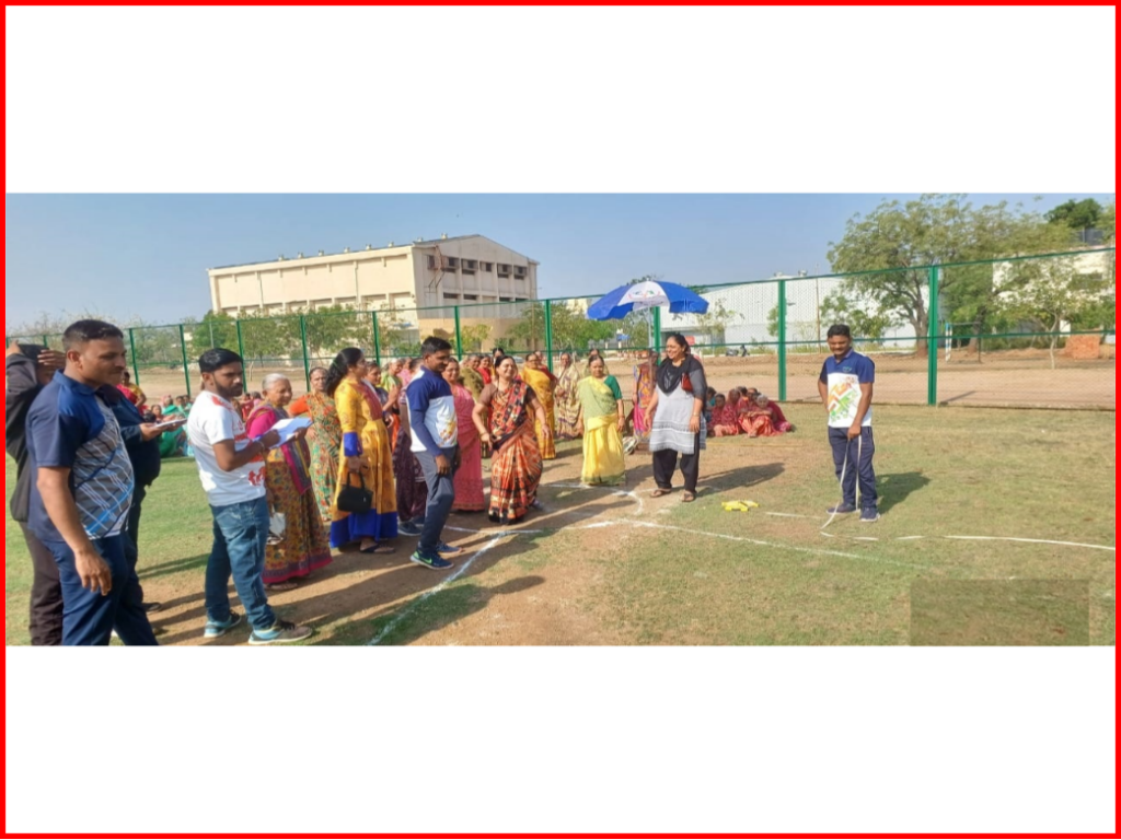 લીંબડી ખાતે સિનિયર સિટીઝન મહિલાઓ માટે એથ્લેટિક્સ, ચેસ, યોગાસન, રસ્સાખેંચ જેવી વિવિધ સ્પર્ધાઓ યોજાઈ