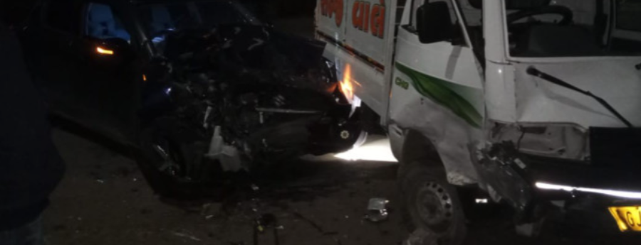 Accident between car and tractor near Dudapur, Dhrangadhra - traffic jam