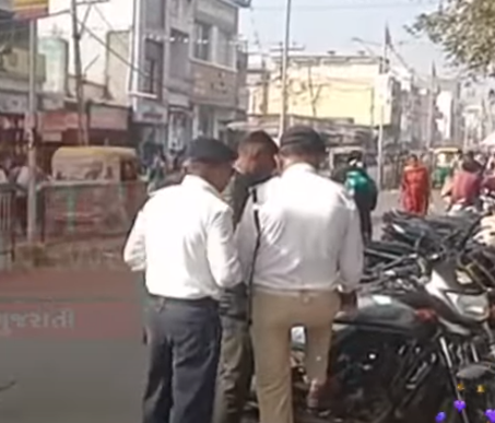 Pressure on Surendranagar city roads, police municipality should stop killing each other on traffic issues: Traders