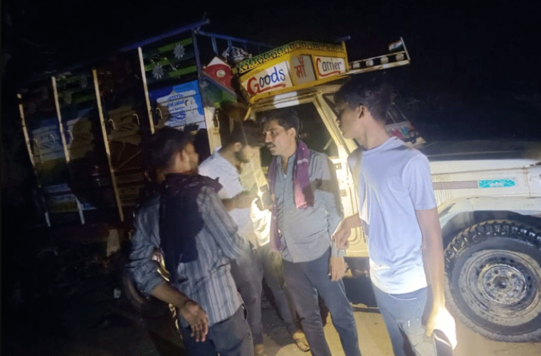 2 dead, 25 injured as pickup van overturns in Kumbhara village of Botad